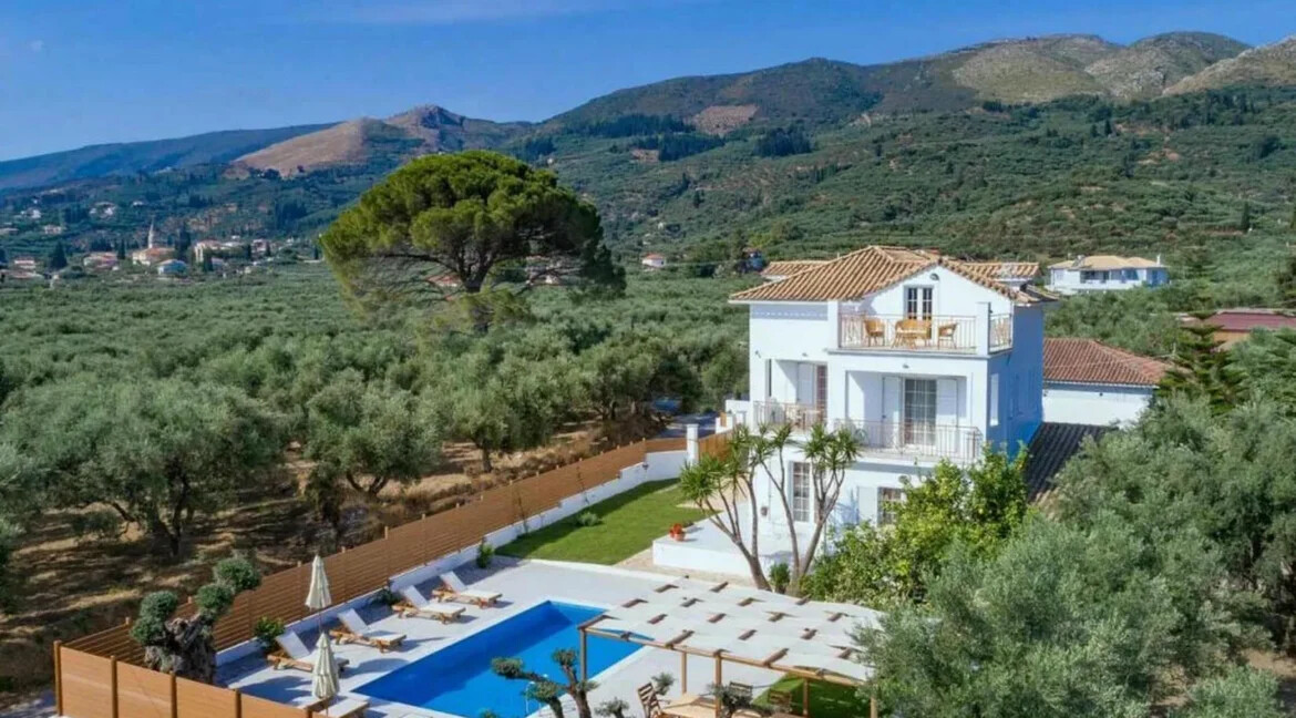 Villa for Sale in Zakynthos 34