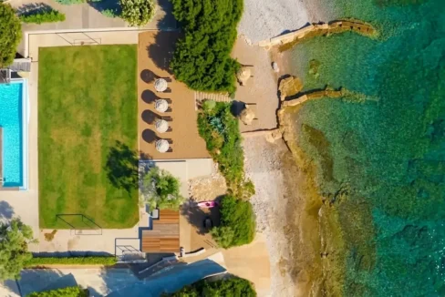 2 Seafront Villas for sale near Athens with private beach, Chalkida 10