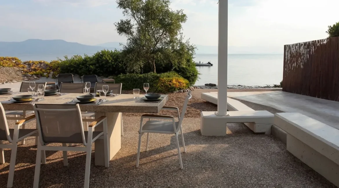 2 Seafront Villas for sale near Athens with private beach, Chalkida 11