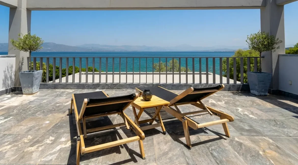 2 Seafront Villas for sale near Athens with private beach, Chalkida 5