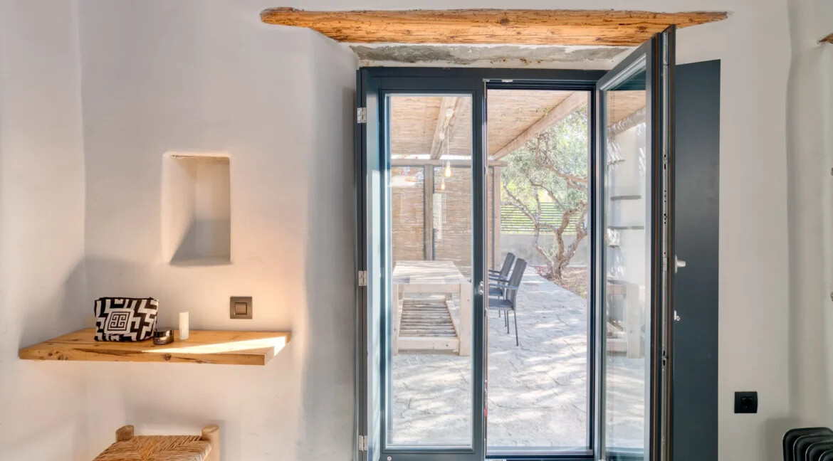 Amazing Seafront Villa for Sale Paros Greece 10