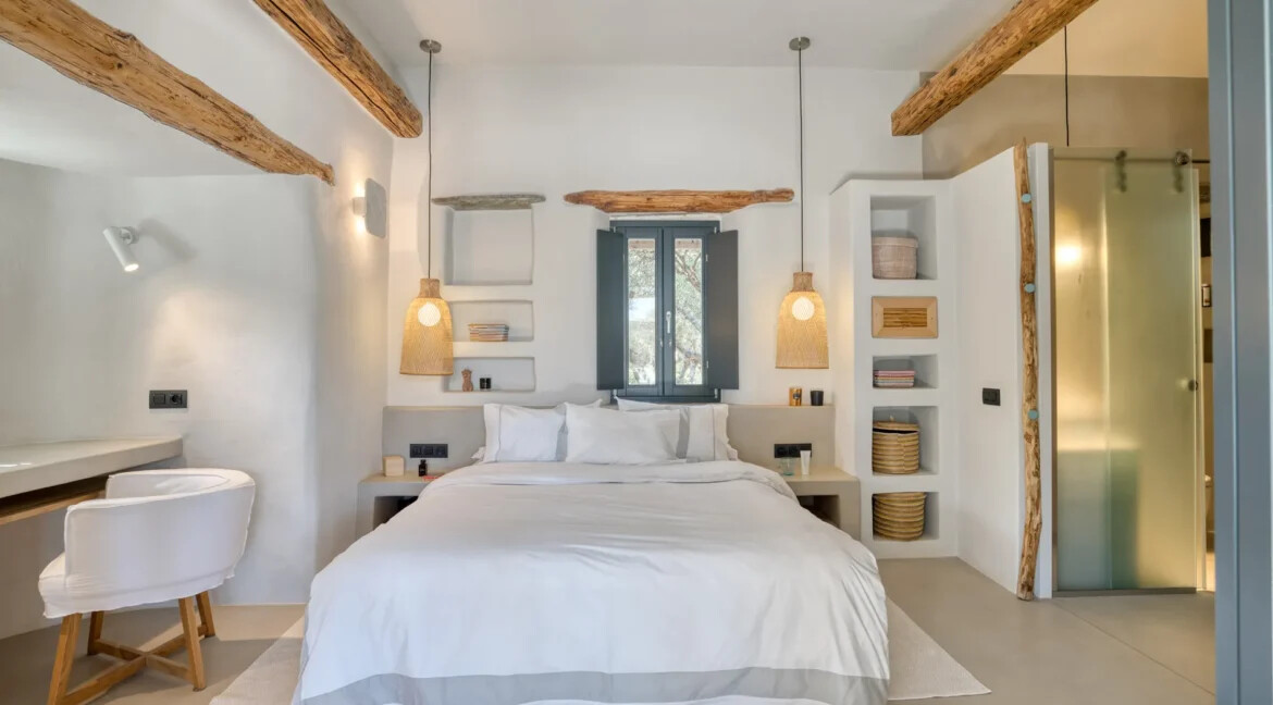 Amazing Seafront Villa for Sale Paros Greece 15