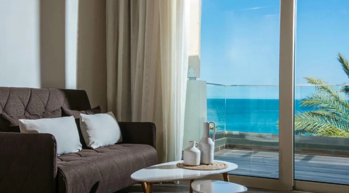 Apartments and Store by the Sea in Crete for Sale 5