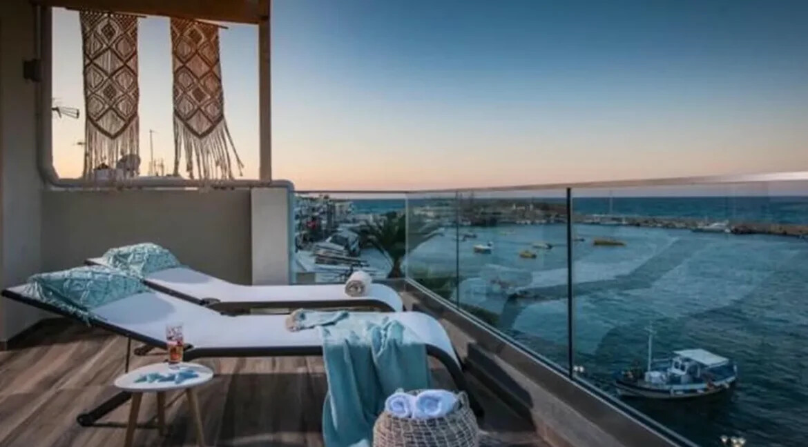 Apartments and Store by the Sea in Crete for Sale 8