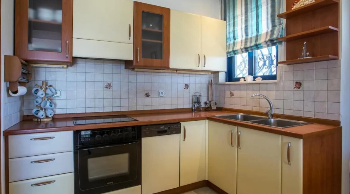 Beach Front Villa with Pool in Rhodes for Sale 11