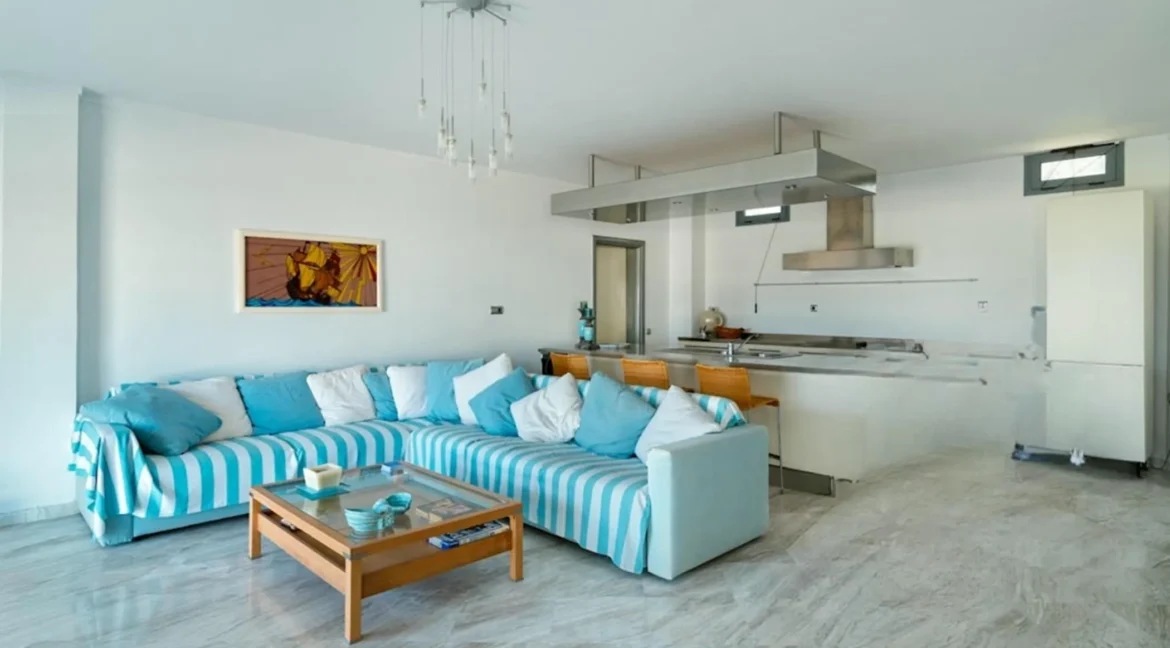 Beachfront Luxury Estate in Chalkidiki, Luxury Villa in Chanioti 1