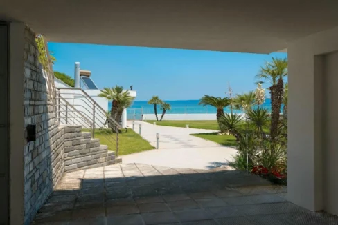 Beachfront Luxury Estate in Chalkidiki, Luxury Villa in Chanioti 10