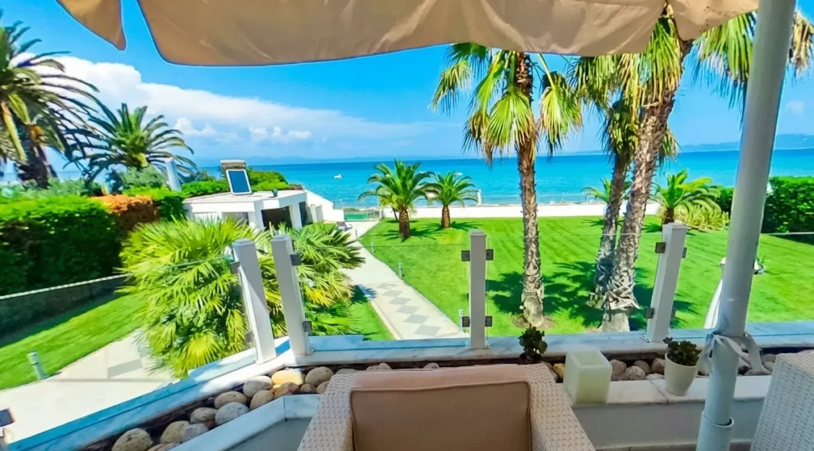 Beachfront Luxury Estate in Chalkidiki, Luxury Villa in Chanioti 10