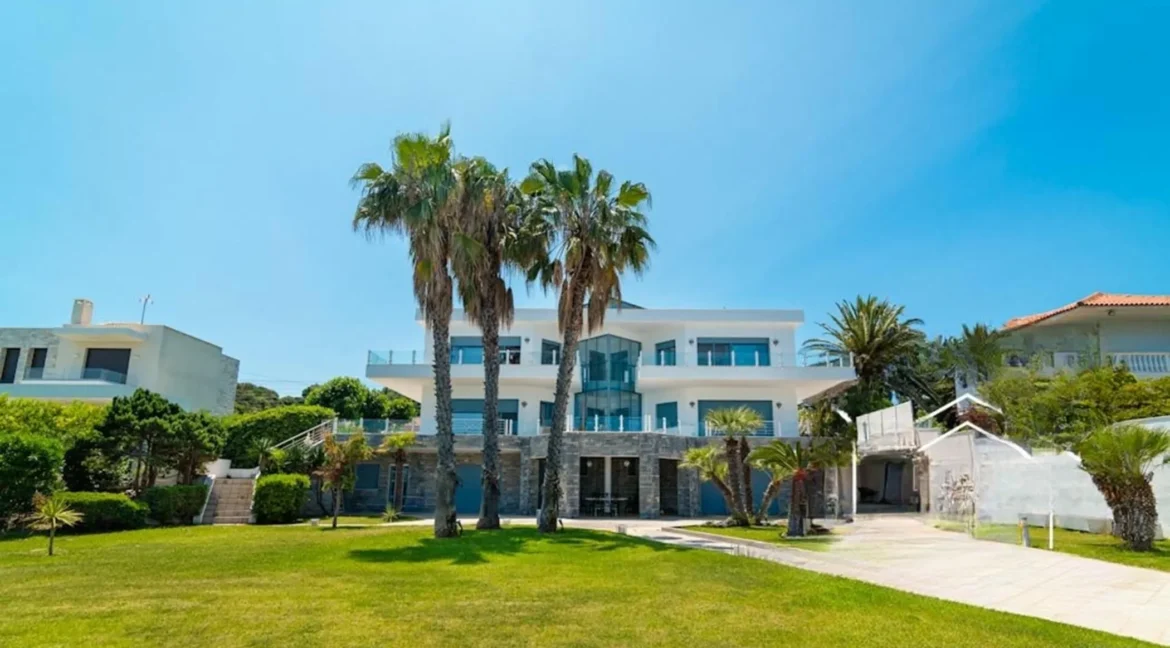 Beachfront Luxury Estate in Chalkidiki, Luxury Villa in Chanioti 15