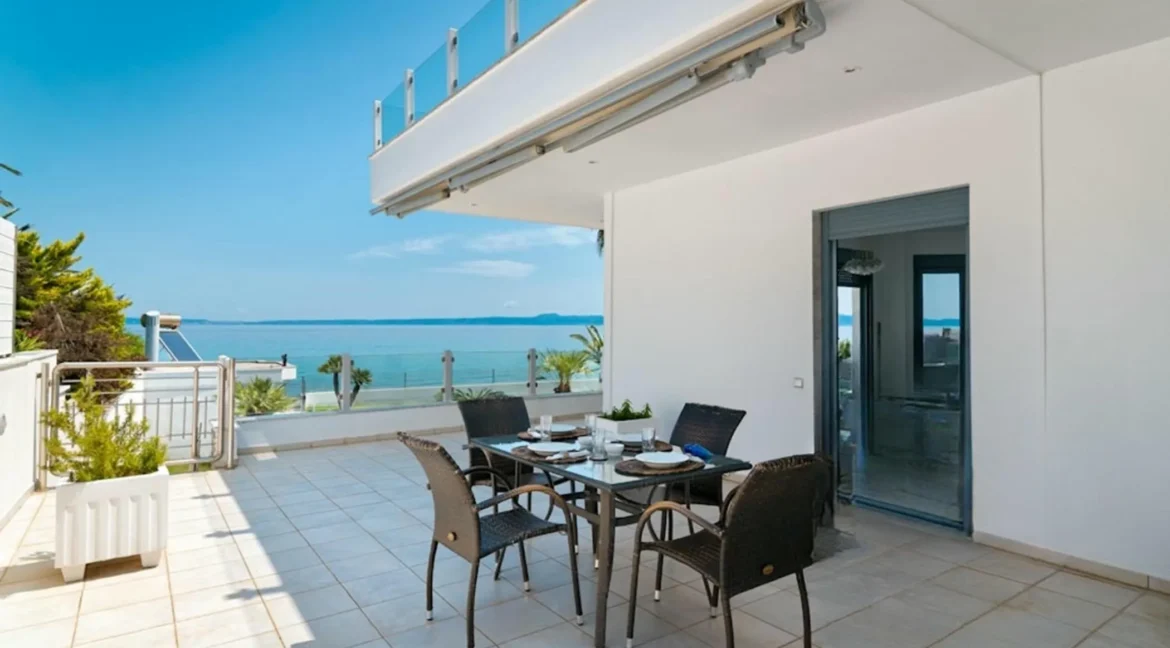 Beachfront Luxury Estate in Chalkidiki, Luxury Villa in Chanioti 16