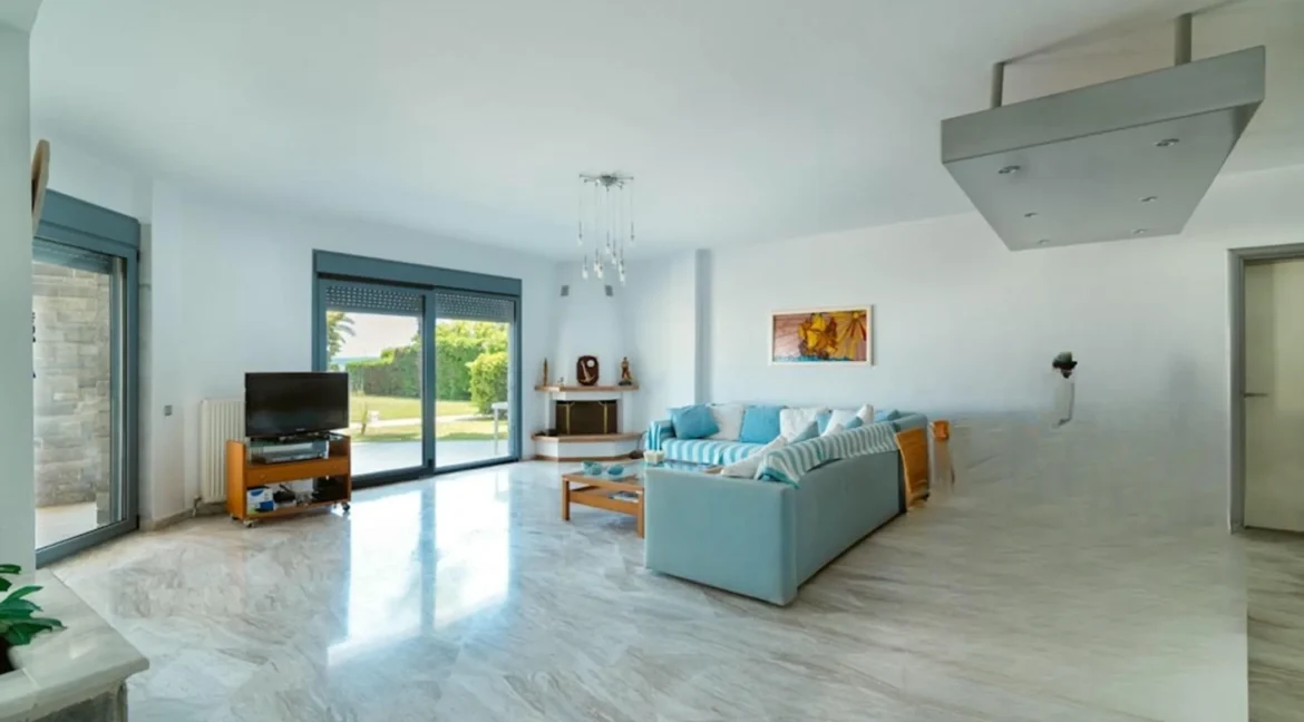 Beachfront Luxury Estate in Chalkidiki, Luxury Villa in Chanioti 5
