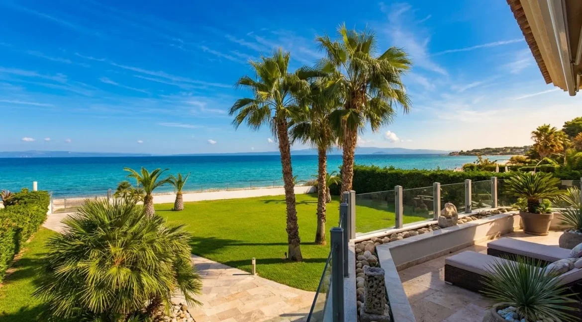 Beachfront Luxury Estate in Chalkidiki, Luxury Villa in Chanioti 5
