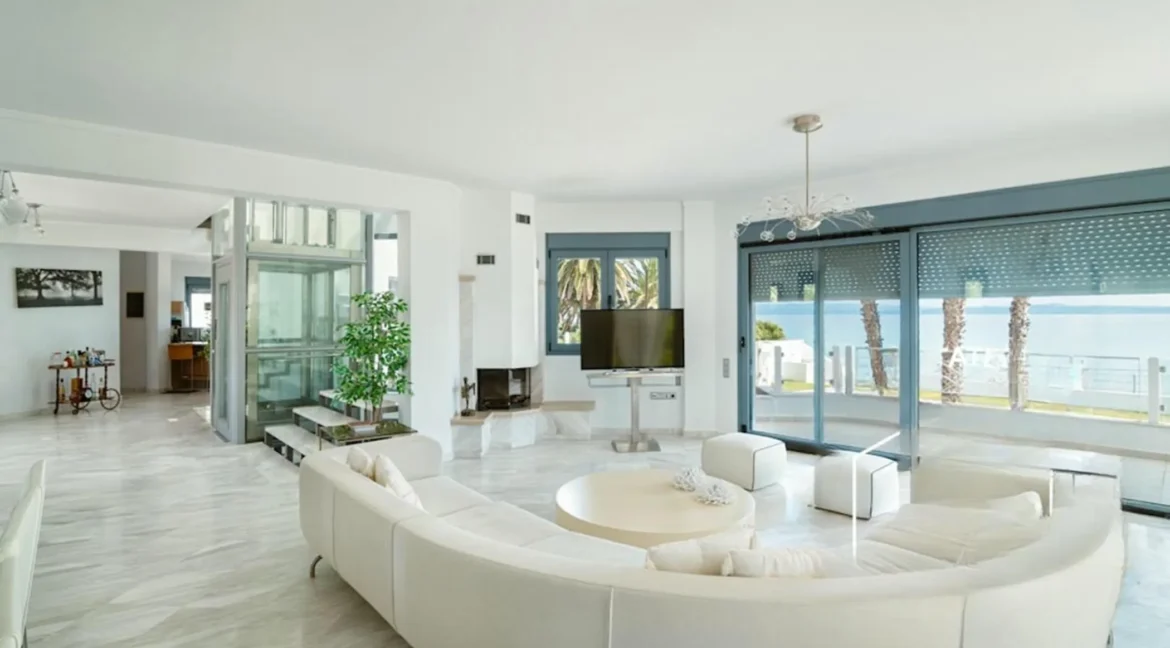 Beachfront Luxury Estate in Chalkidiki, Luxury Villa in Chanioti 8