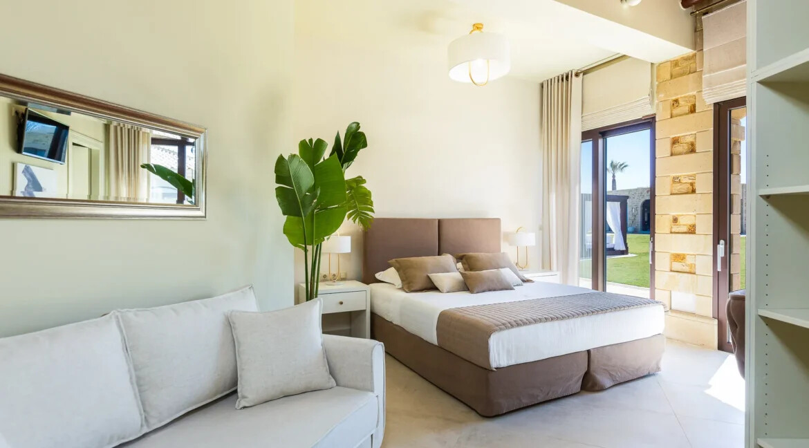 Beachfront Mansion for Sale in Crete Greece 10