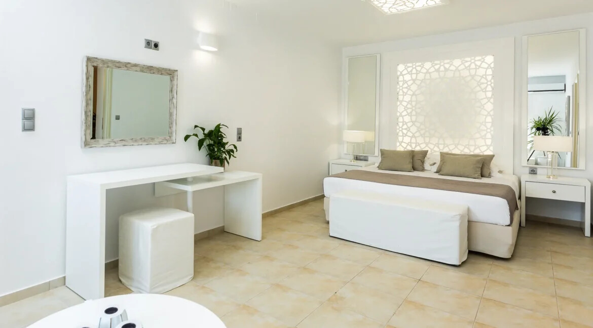 Beachfront Mansion for Sale in Crete Greece 5