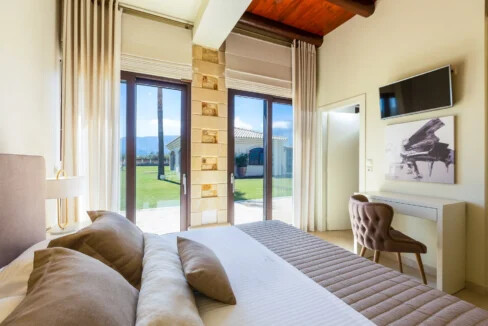 Beachfront Mansion for Sale in Crete Greece 6