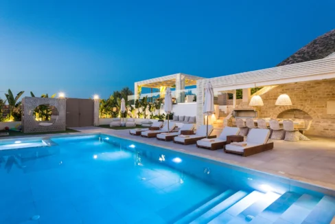 Beachfront Villa with Direct Access To The Beach, Rethymno, Crete Greece 4