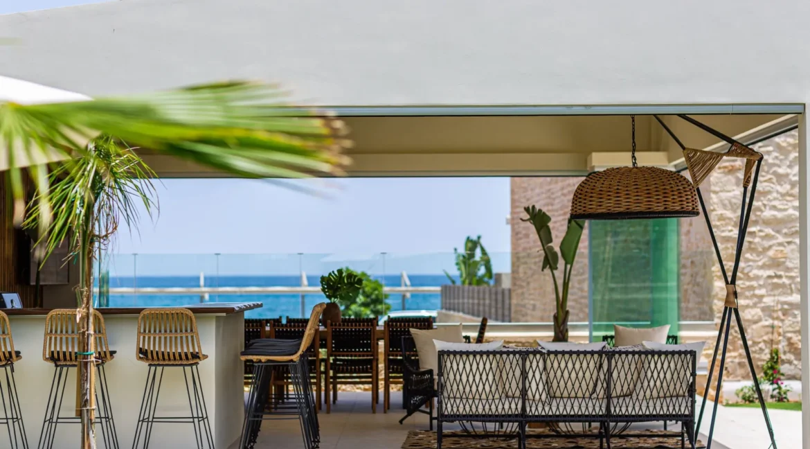 Beachfront Villa with Direct Access To The Beach, Rethymno, Crete Greece 9