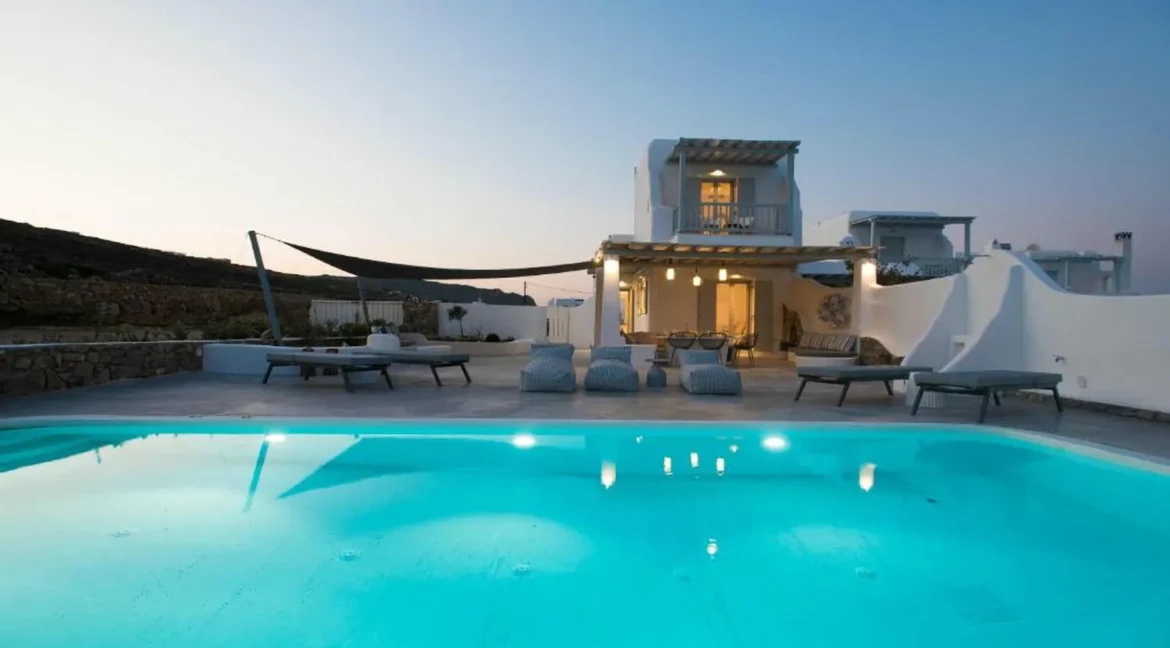 Beautiful Villa for Sale in Mykonos Elia 28