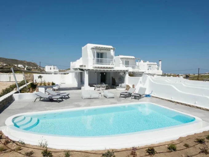 Beautiful Villa for Sale in Mykonos Elia