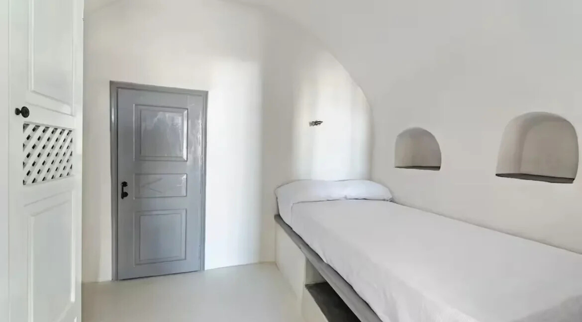 Cave House for Sale Oia Santorini Greece 8