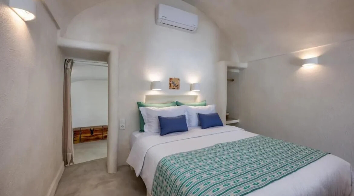 House for Sale Santorini Megalochori 2