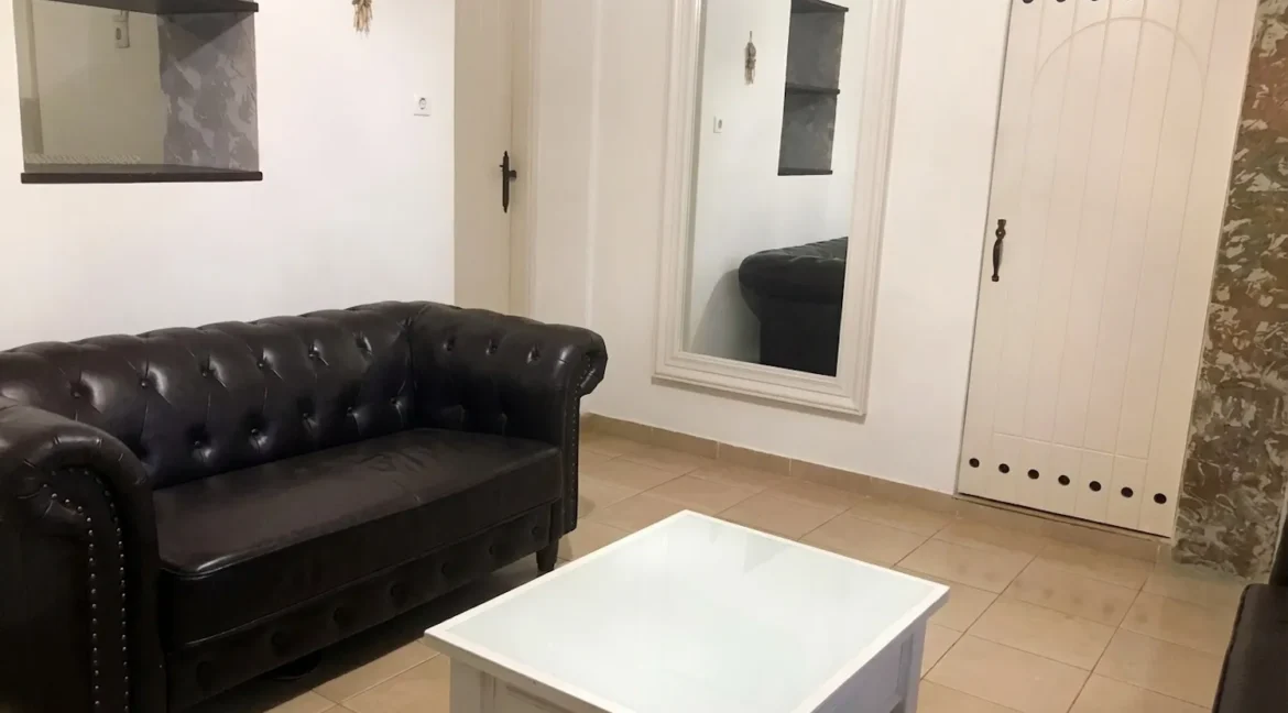 House for sale Santorini Emporio - 3 Apartments 1