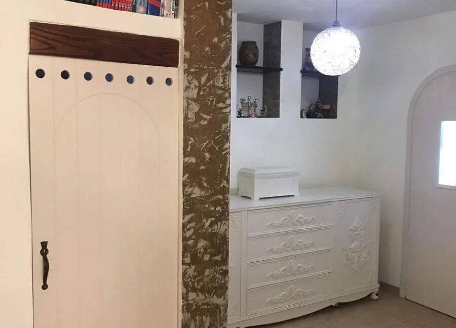 House for sale Santorini Emporio - 3 Apartments 12