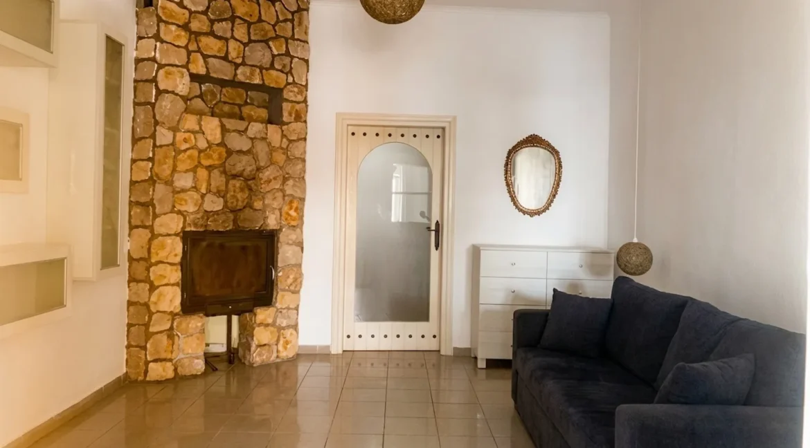 House for sale Santorini Emporio - 3 Apartments 3