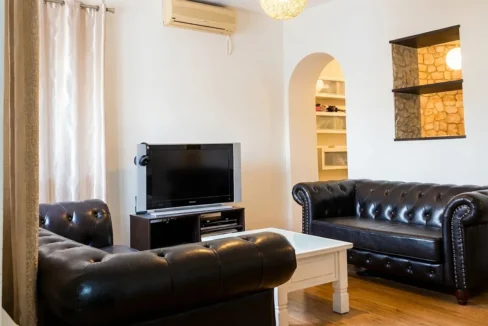 House for sale Santorini Emporio - 3 Apartments 4