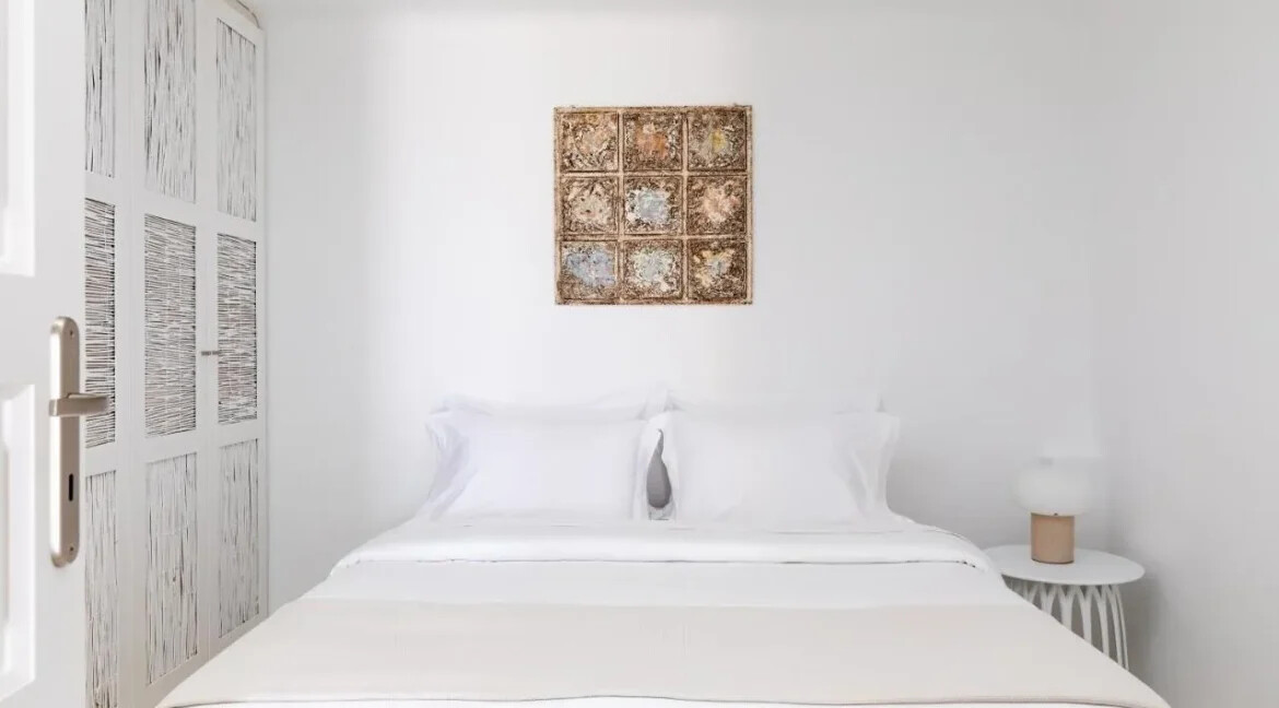 Luxurious Seaside Villa for Sale in Tinos Island Greece 25