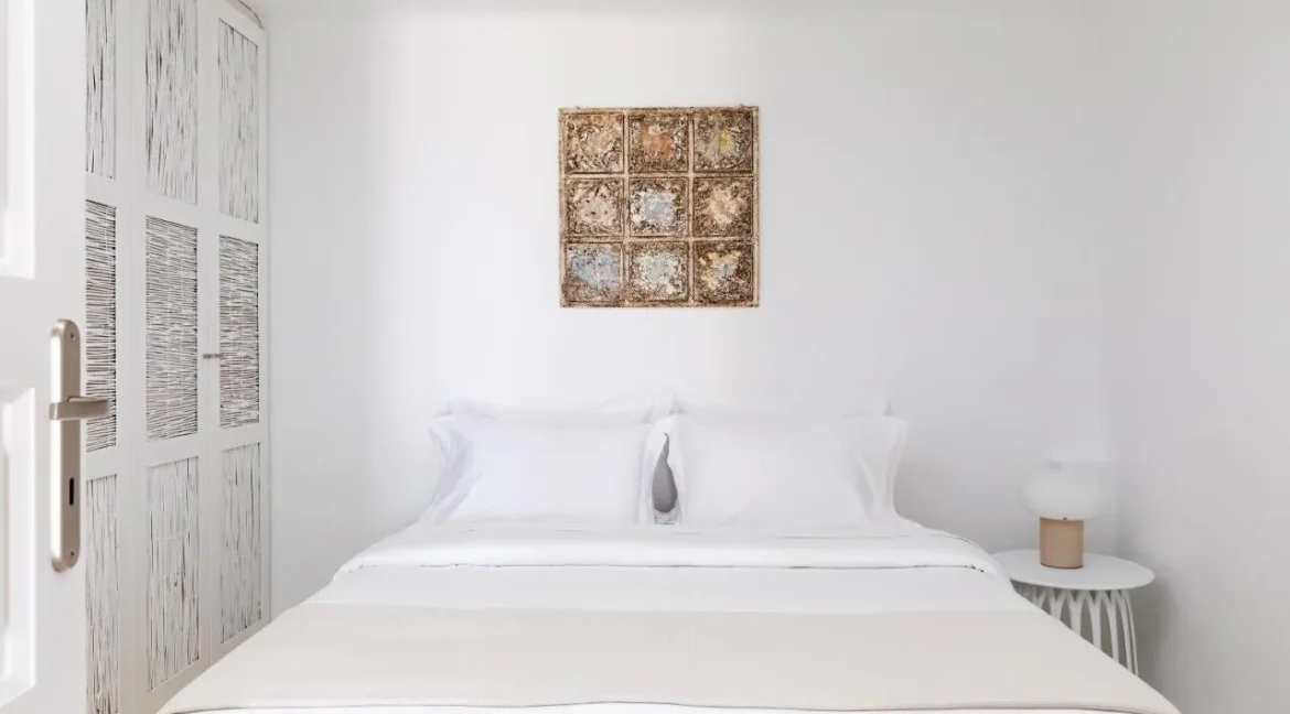 Luxurious Seaside Villa for Sale in Tinos Island Greece 25