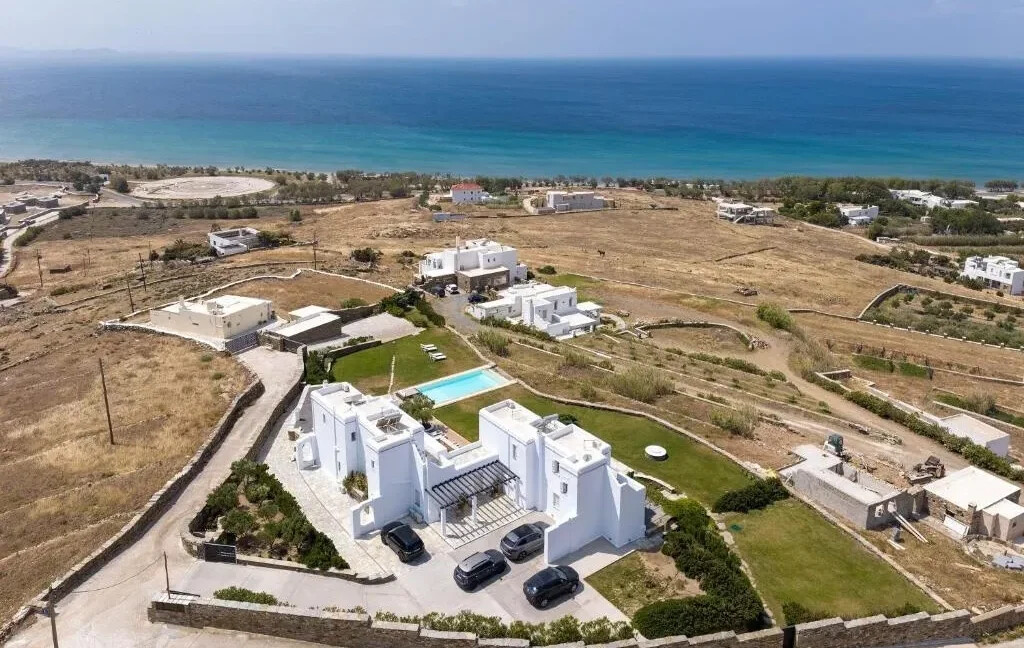 Luxurious Seaside Villa for Sale in Tinos Island Greece 29