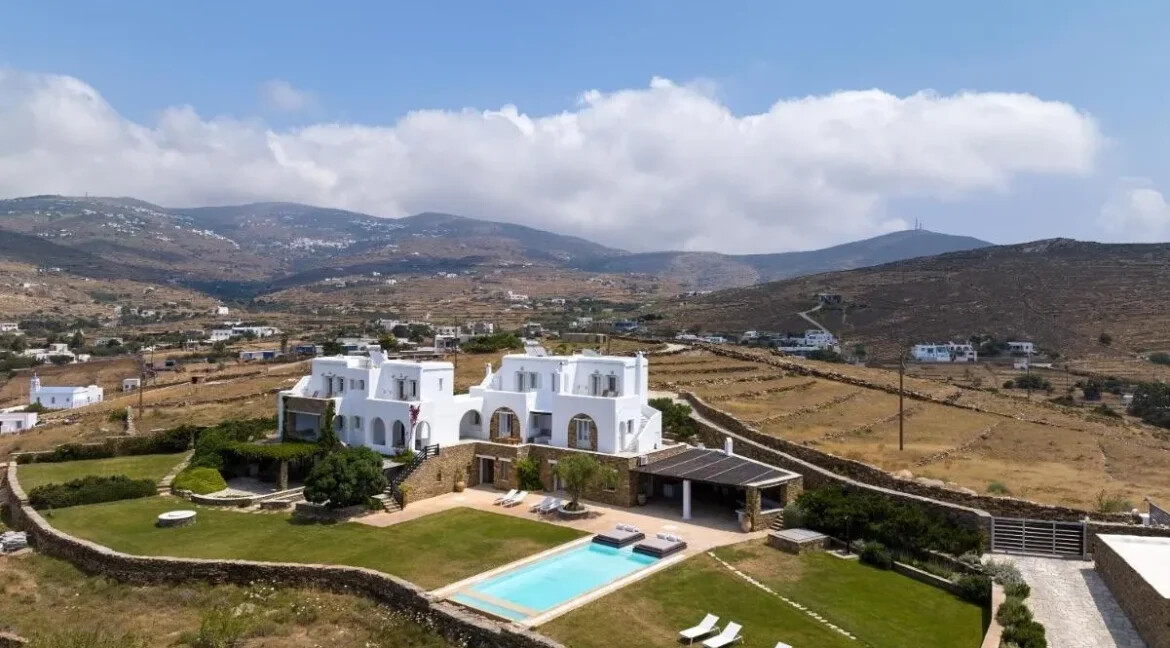 Luxurious Seaside Villa for Sale in Tinos Island Greece 37
