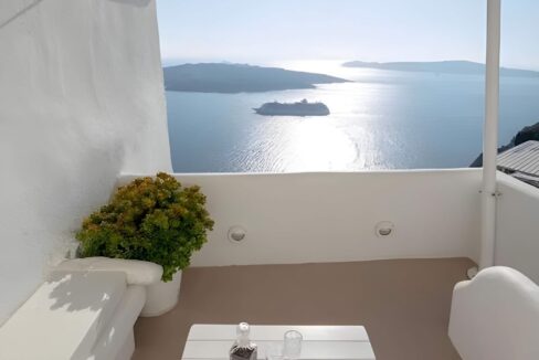 Luxurious Villa for Sale in Santorini, Fira 1