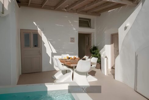 Luxurious Villa for Sale in Santorini, Fira 2