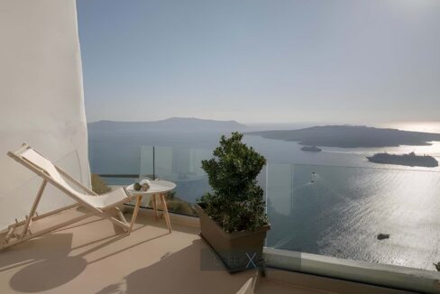 Luxurious Villa for Sale in Santorini, Fira 4