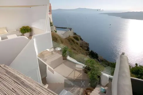 Luxurious Villa for Sale in Santorini, Fira 5