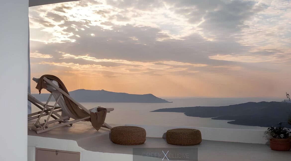 Luxurious Villa for Sale in Santorini, Fira 6