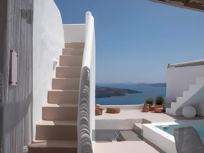 Luxurious Villa for Sale in Santorini, Fira