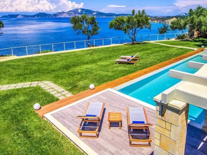 Seaside Corfu Villa for Sale, Barbati Corfu
