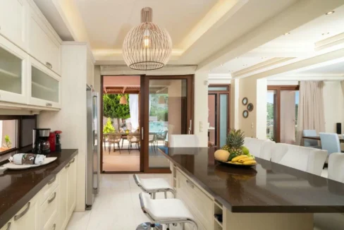 Luxury Villa for Sale in Heraklio, Crete 23
