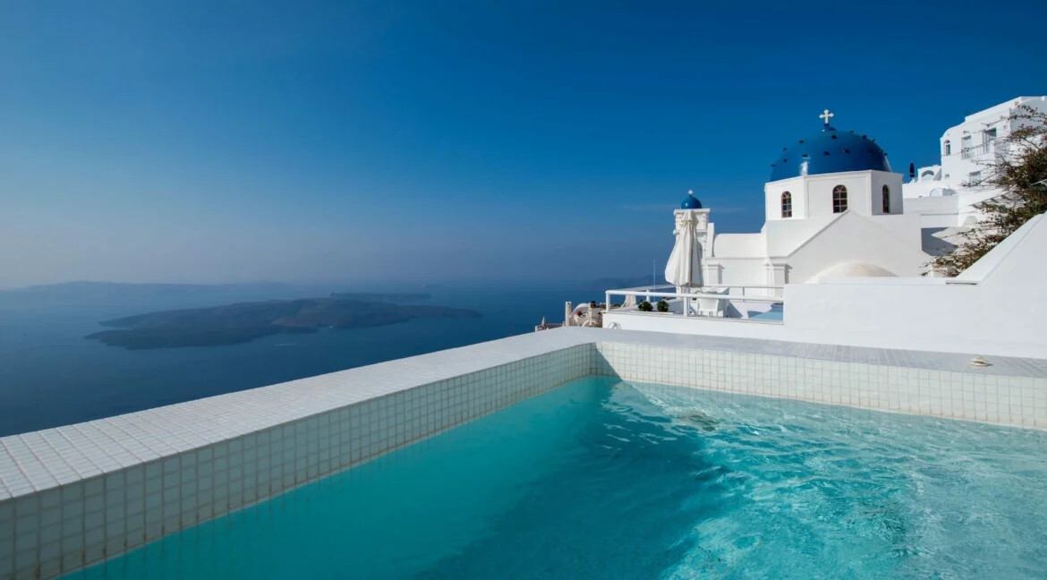 Luxury Villa for Sale with 4 Suites in Imerovigli Santorini 25