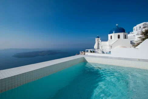 Luxury Villa for Sale with 4 Suites in Imerovigli Santorini 25