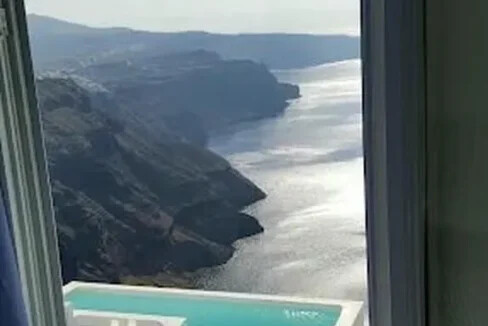 Luxury Villa for Sale with 4 Suites in Imerovigli Santorini 3