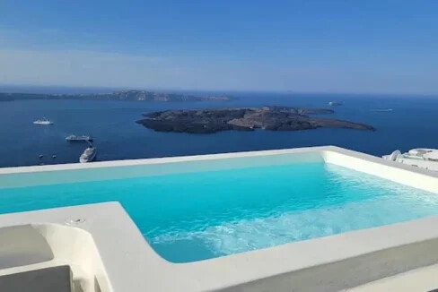 Luxury Villa for Sale with 4 Suites in Imerovigli Santorini 4