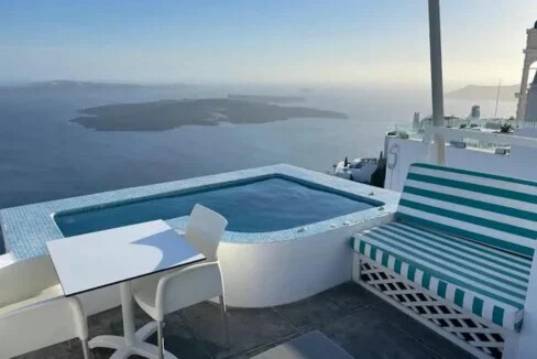 Luxury Villa for Sale with 4 Suites in Imerovigli Santorini 5