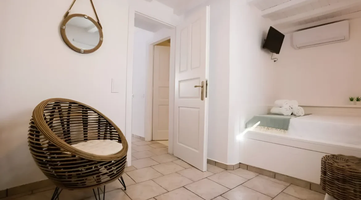 Maisonette for sale in Mykonos center 11