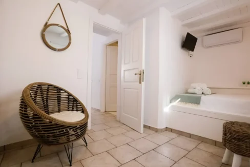 Maisonette for sale in Mykonos center 11