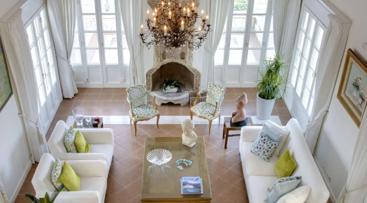 Mansion by the Sea in Elounda Crete for Sale 14